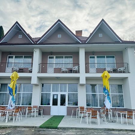 Mociu Guest House Zoreni מראה חיצוני תמונה