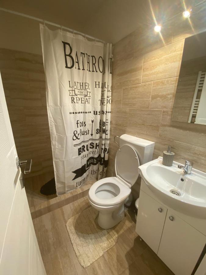 Mociu Guest House Zoreni מראה חיצוני תמונה