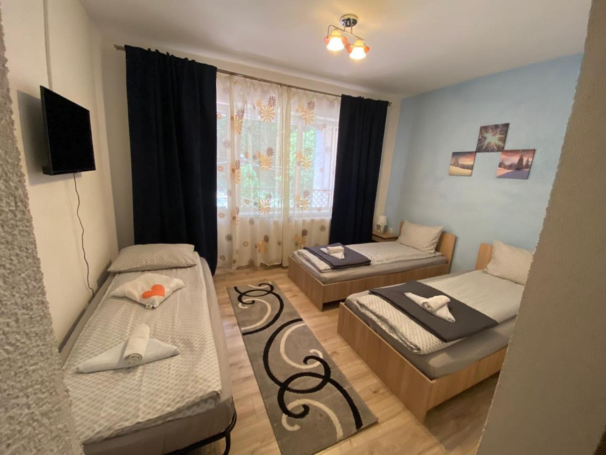 Mociu Guest House Zoreni מראה חיצוני תמונה